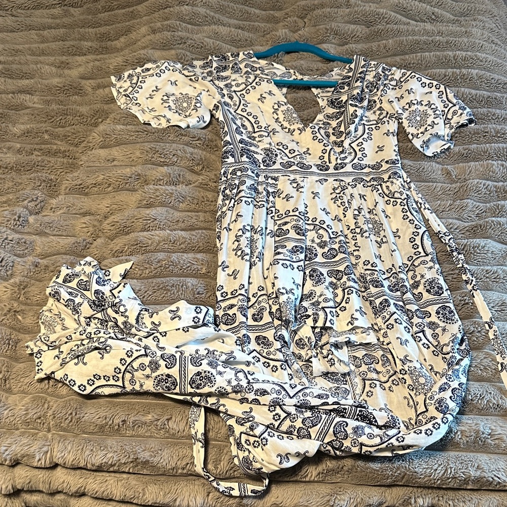 L'ATISTE Blue and White Jumpsuit